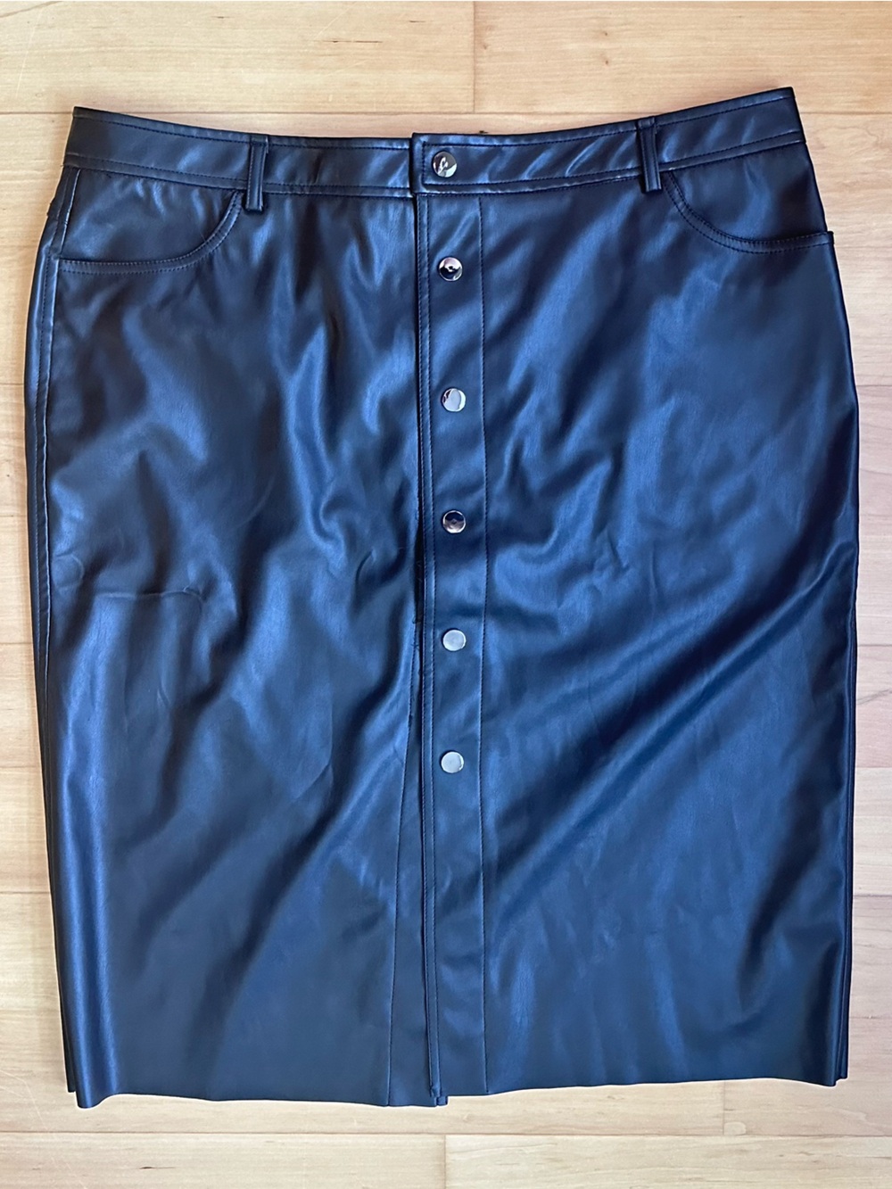 Plus size - 16w Joe Fresh Black Faux Leather Snap-Front Pencil Skirt